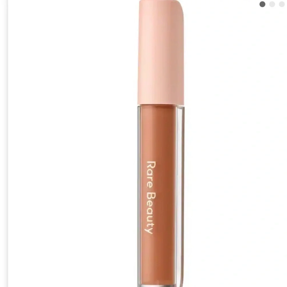 RARE Beauty Positive Light Under Eye Brightener Medium Deep